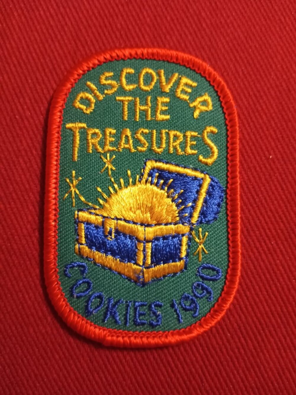 Discover the Treasures Cookies 1990 embroidered patch applique